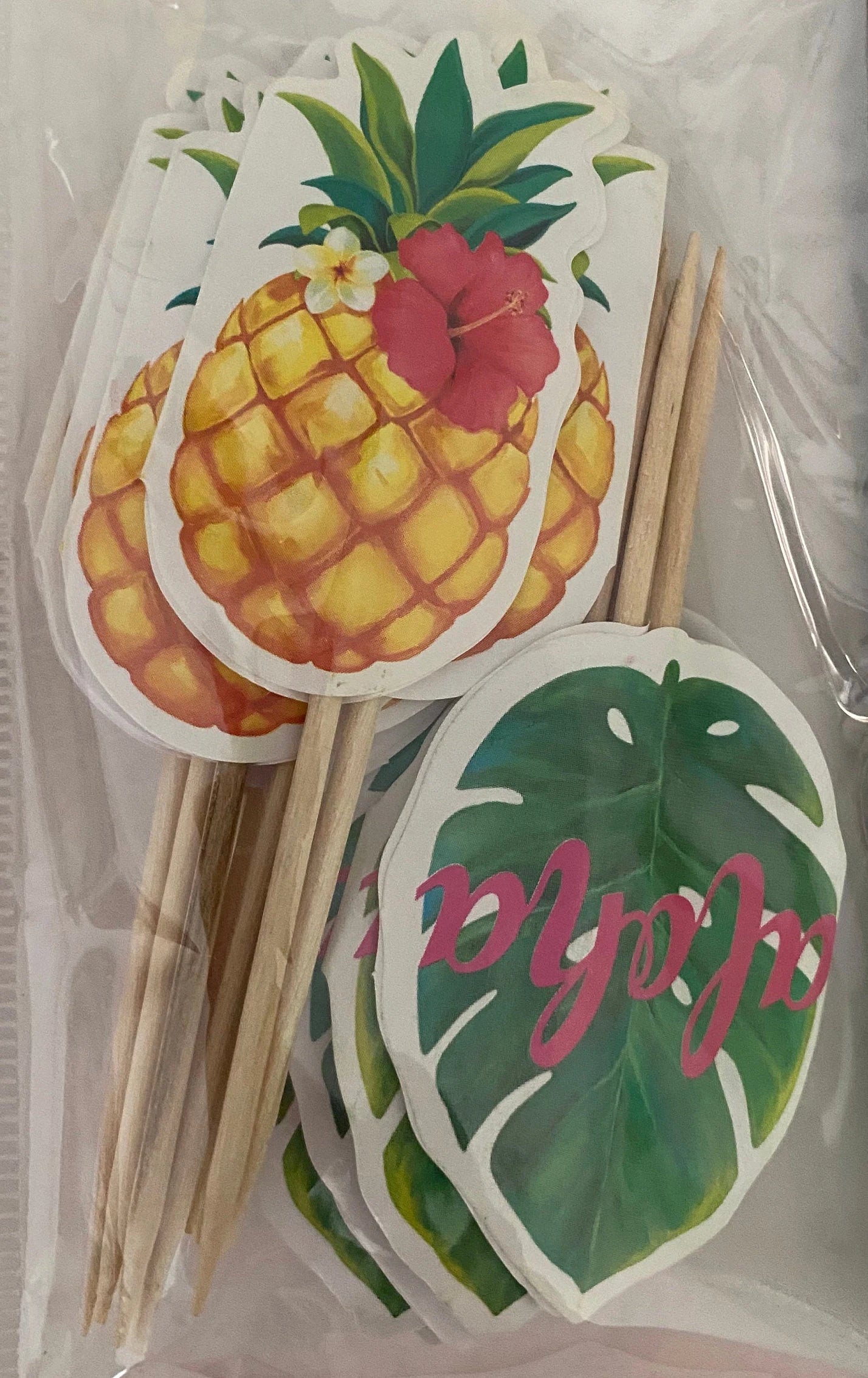 Let's Flamingle "Pineapple and Aloha Monstera Leaf" Cupcake Combo Pack 48ct